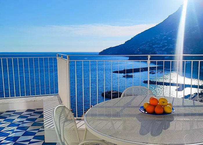 Amalfully Boutique Apartment - A Seaview Gem