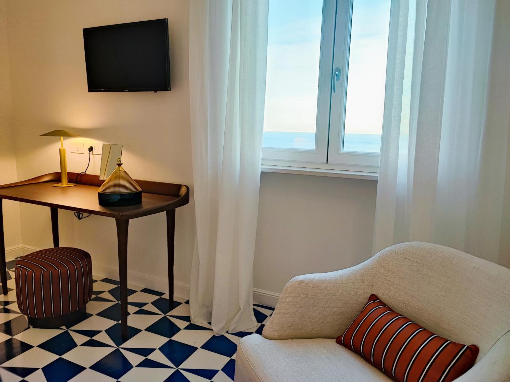 Amalfully Boutique - A Seaview Gem Casa vacanze *