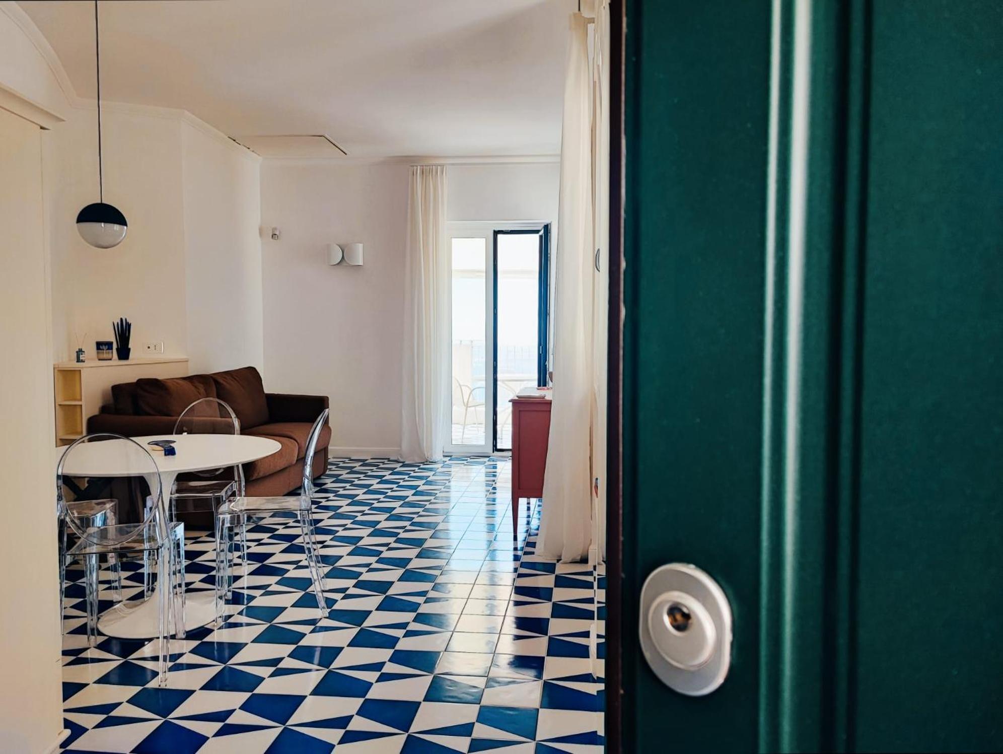 Amalfully Boutique - A Seaview Gem